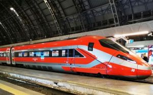 FS Triebzug Frecciarossa 1000 4tlg. DCC-Sound - Arnold HN2619S Spur N