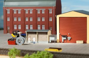 H0 Trafostation mit Zubeh�r - Auhagen 11427 Spur H0