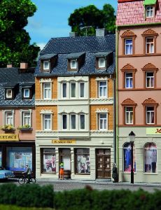 HT Wohnhaus Nr. 4 - Auhagen 12253 Spur H0