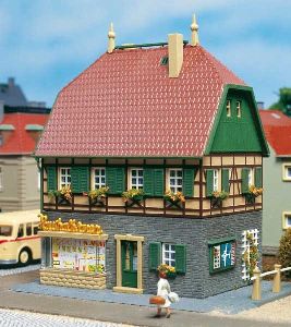 HT Wohnhaus mit Laden - Auhagen 12347 Spur H0