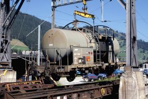 RhB P 10003 Kesselwagen 70e - Bemo 2296113 Spur H0m