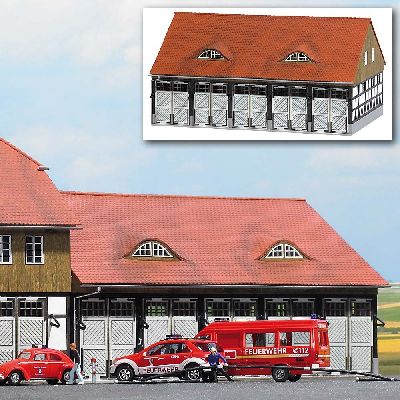 Fahrzeughalle H0 - Busch 1451 Spur H0