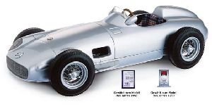 Mercedes-Benz W 196 Monoposto - CMC M-006 1:18