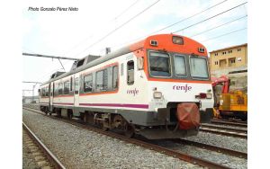 RENFE Triebwagen 596 Media Distancia Ep. VI - Electrotren HE2504B Spur H0