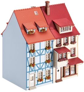 2 Kleinstadth�user mit Erker - Faller 130495 Spur H0