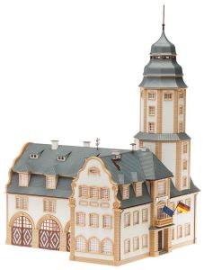 Rathaus mit Feuerwache - Faller 191835 Spur H0
