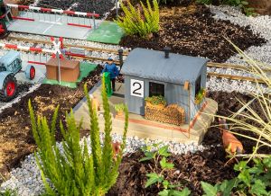 Bahnw�rterbude mit beweglicher Figur - Faller 330878 Spur 2m / G