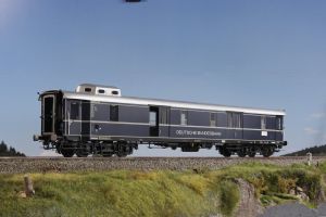 Gep�ckwagen Pw4� 37 DB Ep. IIIa Stromlinienkanzel Karlsruhe - KM1 263604 Spur 0