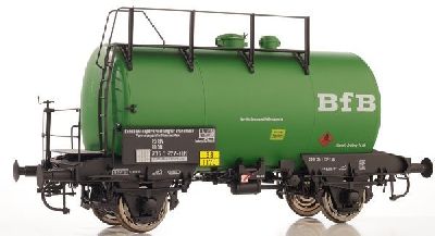 Tankwagen BfB 23 80 735 5 781-7, DB Ep.4 - Kiss 266106 Spur 1