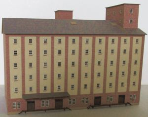 Gro�es Hafenspeicher-Geb�ude mit Ziegelfassade dunkelrot - Laffont H1811 Spur H0