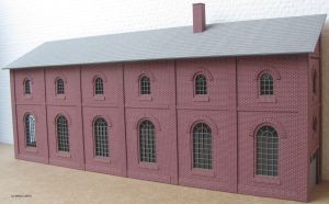 Halbrelief-Halle in Ziegelbauweise - Laffont H411 Spur H0