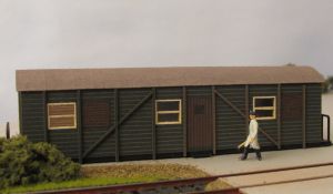 Abgestellter Personenwagen ohne Fahrgestell - Laffont H701 Spur H0