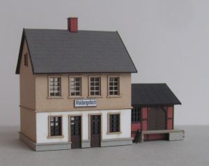 Bahnhof Waldangelloch / Rauenberg mit angebautem G�terschupp - Laffont Z1301 Spur Z