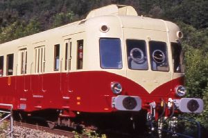 Triebwagen X3800 SNCF Picasso - Lematec H0-203 Spur H0