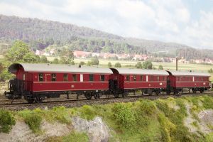 Personenwagen-Set Donnerb�chse DB III rot 3-tlg. - Lenz 41150-01 Spur 0