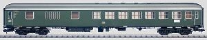 Schnellzugwagen BD4�m-61 DB EP III, gr�n Ausstllungsst�ck - Maerklin 58051 Spur 1