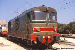 Diesellok D.445 1. Serie mit - Piko 22030 Spur H0