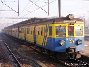 Sound-E-Triebzug EN 57 PKP SK - Piko 51467 Spur H0