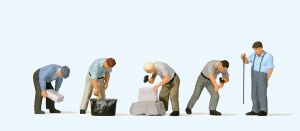 Arbeit an der Bruchsteinmauer - Preiser 10669 Spur H0