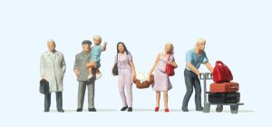 Reisende am Bahnhof - Preiser 14122 Spur H0