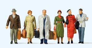 Stehende und gehende Reisende - Preiser 65367 Spur 0