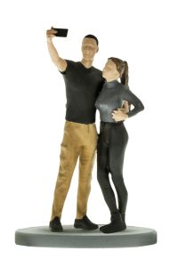 H0 Paar schiesst Selfie - Viessmann 1559 Spur H0