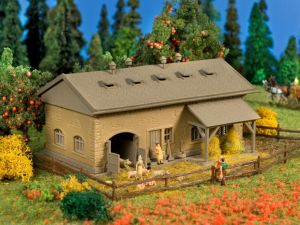 N Schweinestall mit Schweinen - Vollmer 47723 Spur N