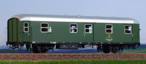 Bahnpostwagen 2achsig 2-a/14 DB IV flaschengr�n - Wunder 06002 Spur 0