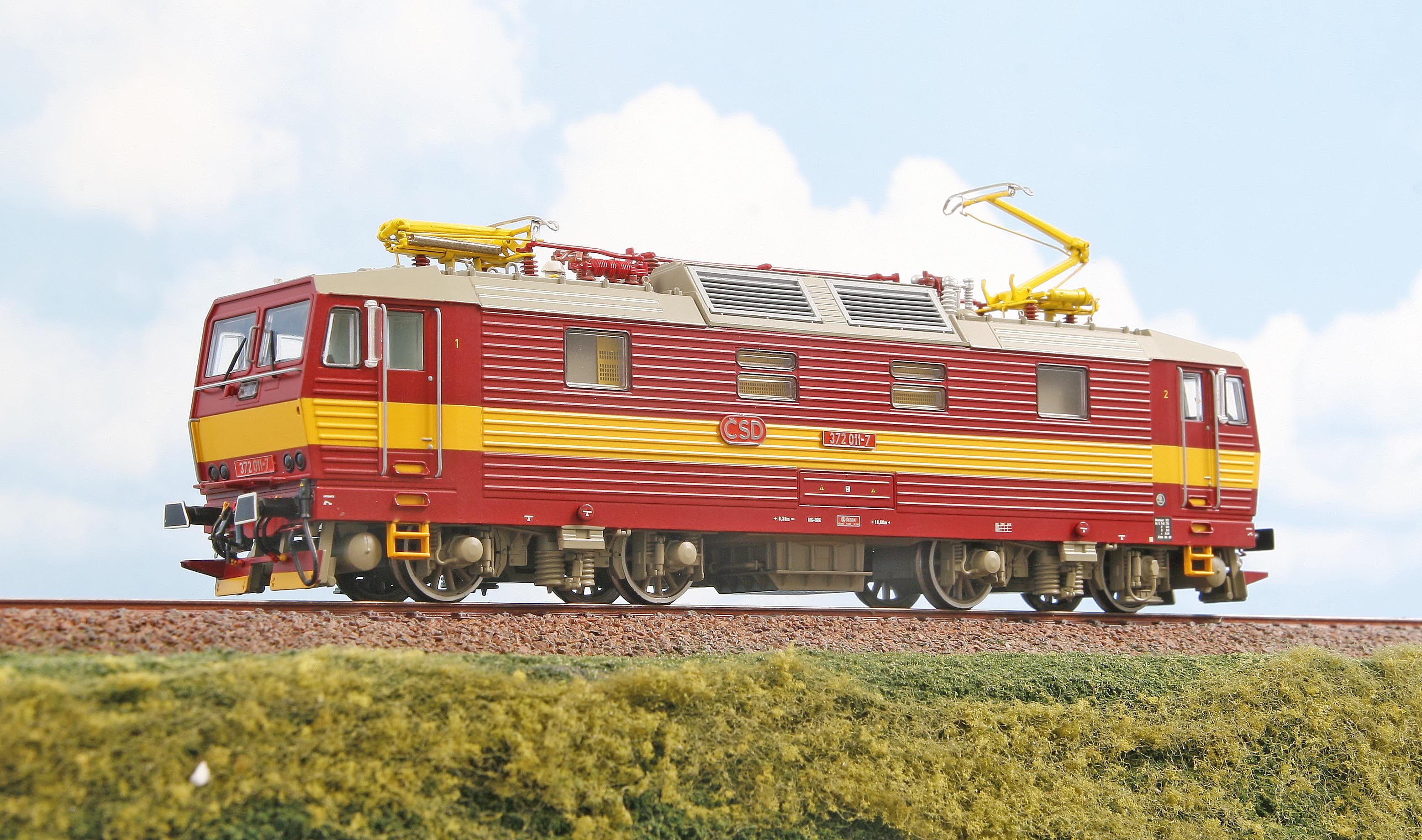 ACME 60551 - E-Lok Rh 372 CSD rot/gelb - Spur H0