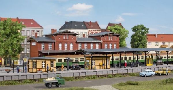 11452 Auhagen - H0 Bahnhofsausstattung - Spur H0