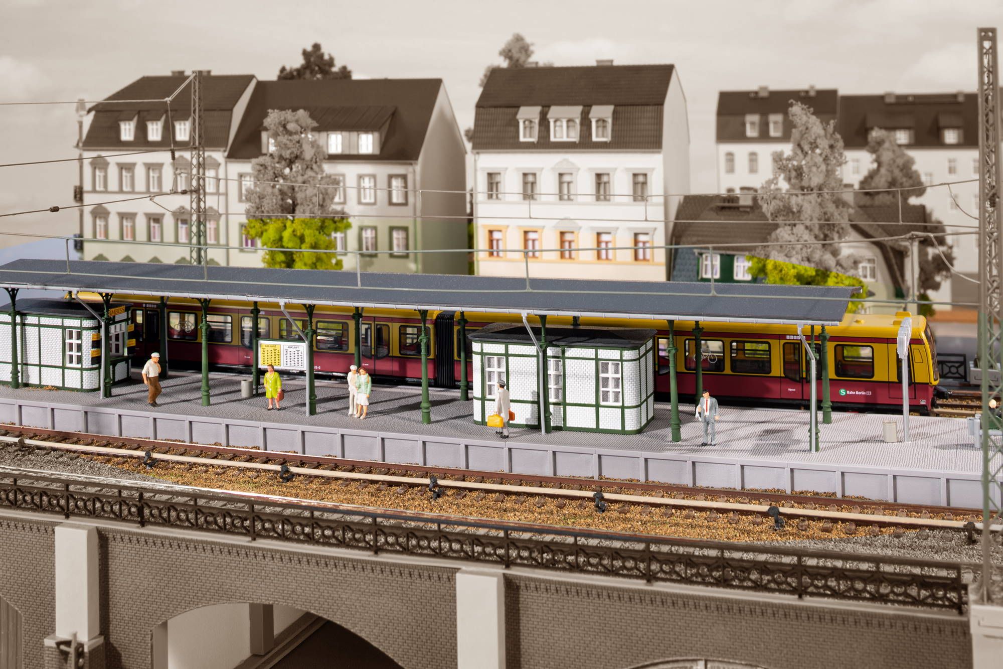 13355 Auhagen - TT Bahnsteig - Spur TT