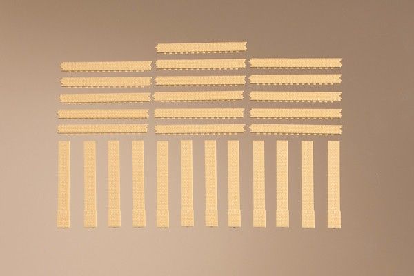 80411 Auhagen - H0 S�ulen kurz,Ziegelfr. gelb - Spur H0
