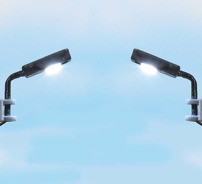 4152 Busch - 2 Industrie-Wandlampen H0 - Spur H0