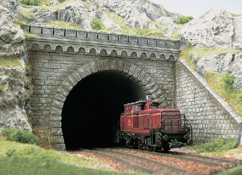 7023 Busch - Tunnelportal 2-gl H0 - Spur H0