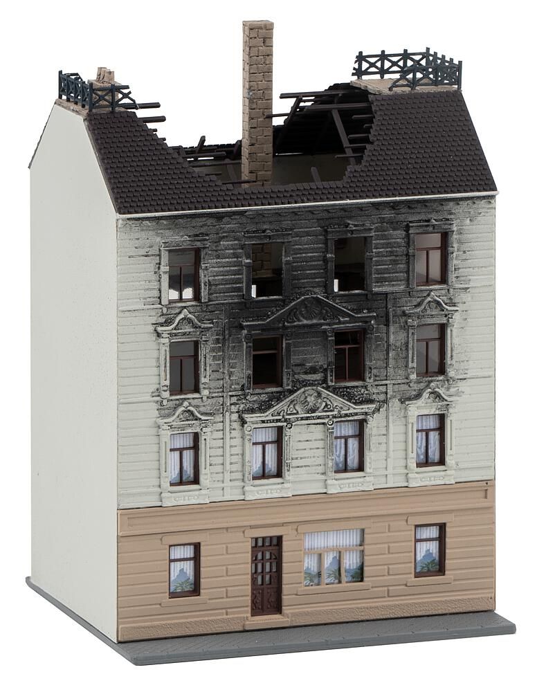 232326 Faller - Brennendes Wohnhaus - Spur N