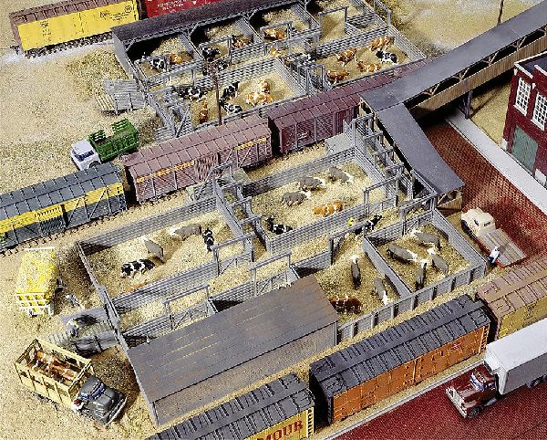 533047 Faller - Viehhof - Spur H0