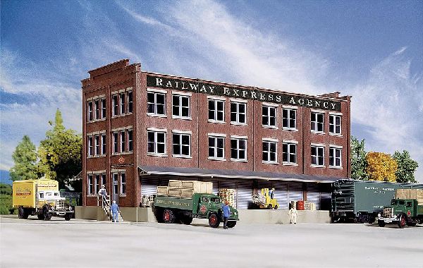 533095 Faller - Expressguthalle - Spur H0