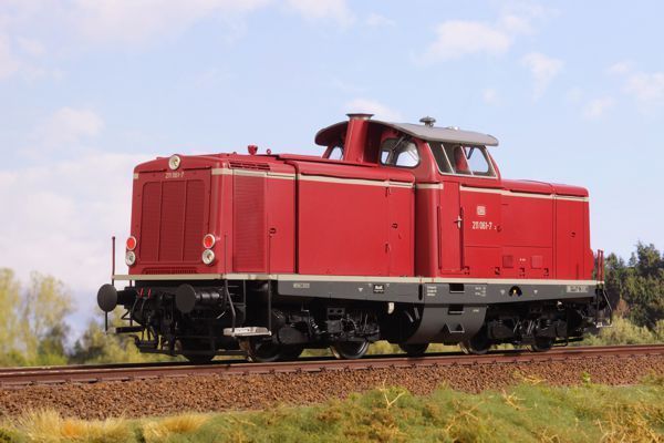 101009 KM1 - 211 363-7 DB Ep IV Ozeanblau Diesellok - Spur 1