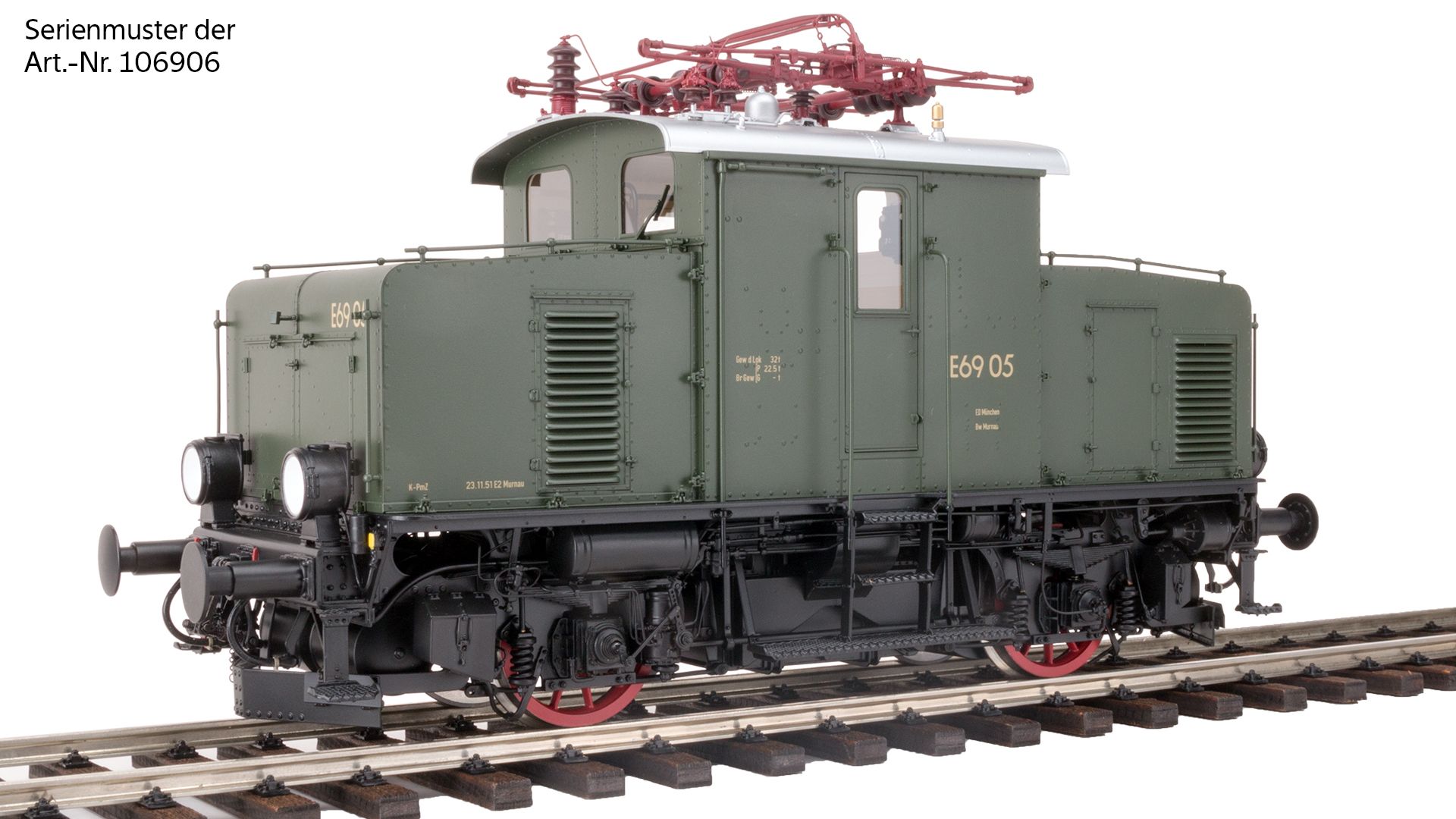 BD München / Bw Garmisch, flaschengrün/schwarz, 3x Spitzenlicht, hoher Vorbau, lange Achsstand, Stromabnehmer SBS 10