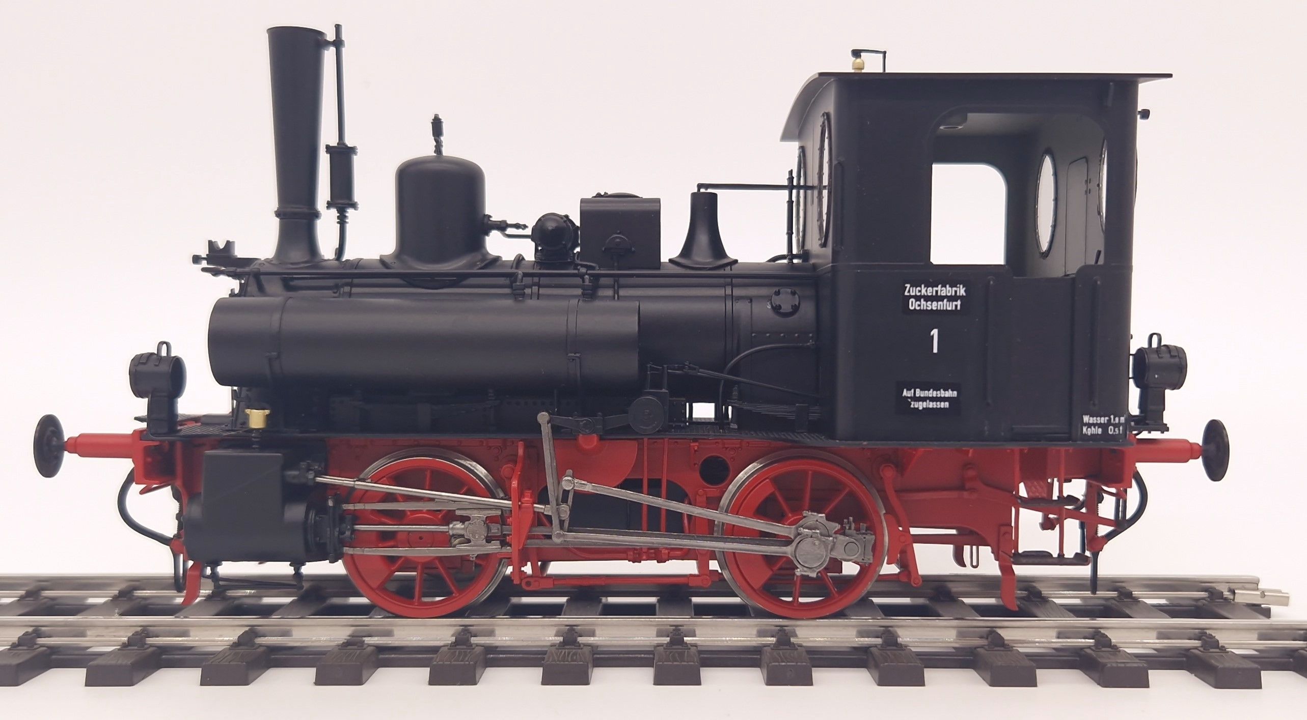 109815 KM1 - BR 98 DB III BERG schwarz Dampflok beschriftet - Spur 1
