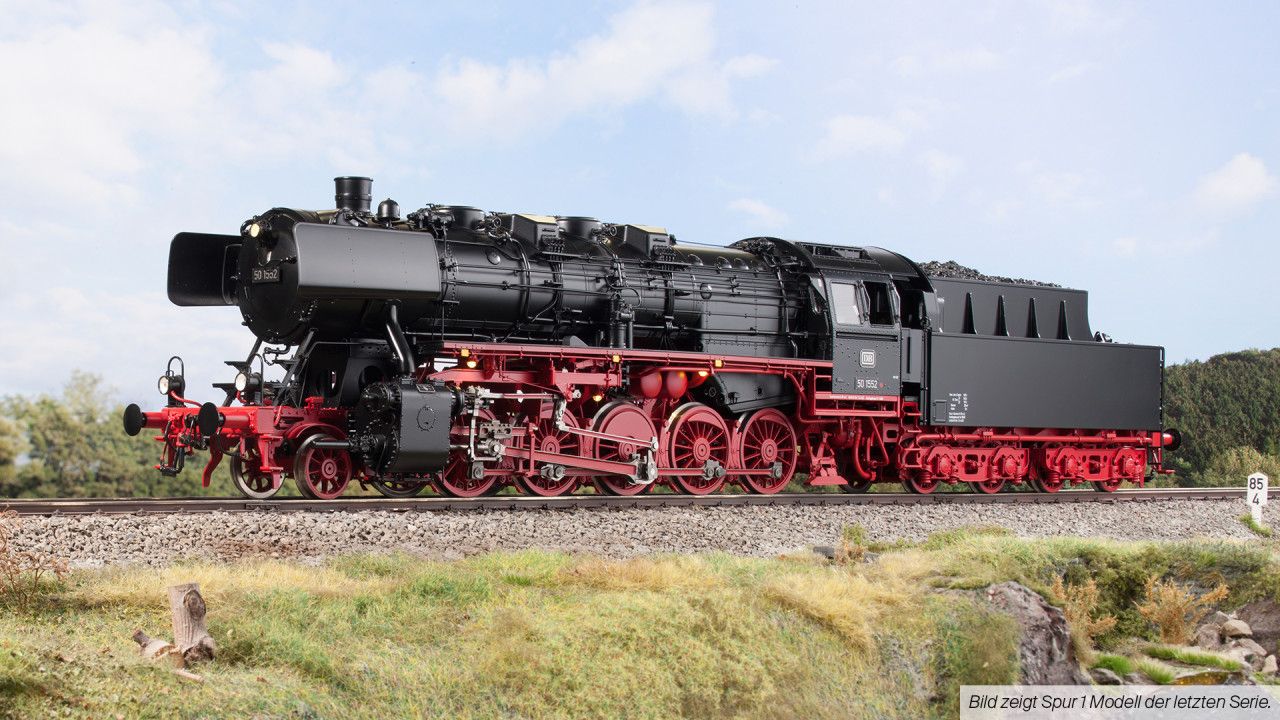 BD Mainz/Bw Ludwigshafen, Zustand 1962, Tender 2'2'T26, Witte Windleitbleche, RAL 9005/3002, 1 x DB und 2 x DRG Laternen vorne und hinten, Indusi
