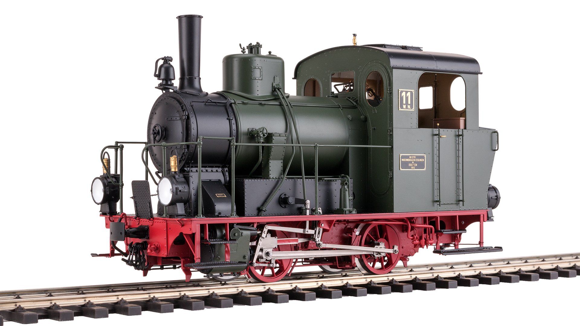RAL 6007/9005, Hardy Bremse, mit Vorwärmer, Türe zwischen Kohlekasten, 2x Petroleumlampen, Zustand 1913
