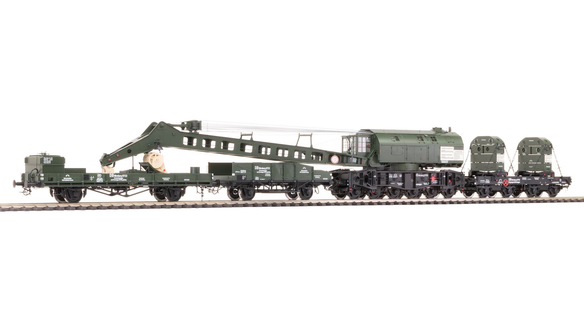 Set bestehend aus Kranwagen mit Schutzwagen, Stützwagen und Gegengewichtswagen, mit Fahrantrieb, Nür 6700, Nürnberg, RAL 6007 flaschengrün