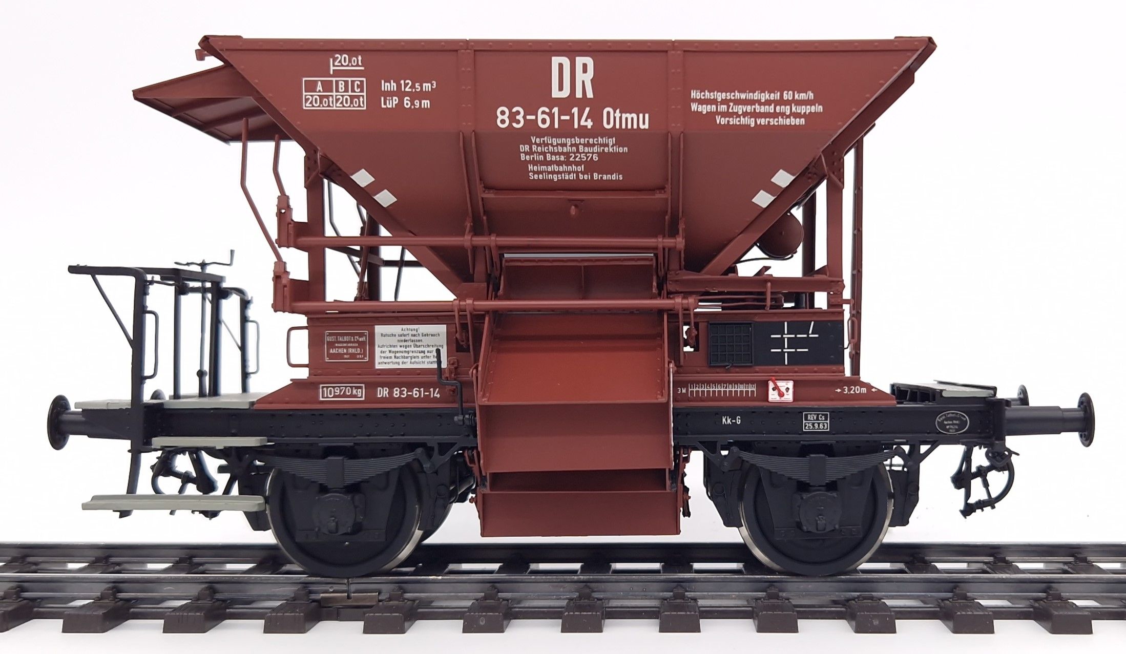Schotterselbstentladewagen Beschriftung A, B, C