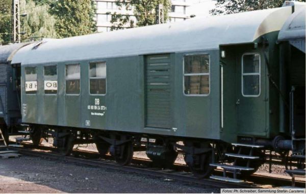 PUR-Radsätze, Gerätewagen mit Wohnabteil, Zustand ca. Ende 1970er Jahre, Lackierung Ozeanblau RAL 5020 mit Falttor