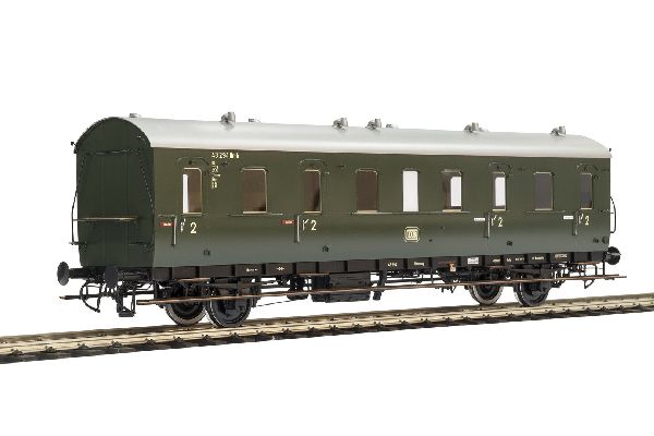 Einheits-Abteilwagen D-21. Beschriftungsvariante A, B, C. Premium Edition aus Messing und Edelstahl. Innenbeleuchtung schaltbar, Federpuffer, Schraubkupplungen austauschbar, Kurzkupplung mit Kulissenf