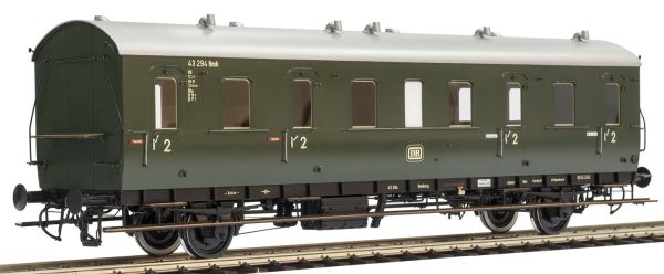 B (ex BC-21) DRO Ep. IIIb 2./2. Kl,Einheits-Abteilwagen D-21. Beschriftungsvariante A, B, C. Premium Edition aus Messing und Edelstahl. Innenbeleuchtung schaltbar, Federpuffer, Schraubkupplungen austauschbar, Kurzkupplung mit Kulissenf