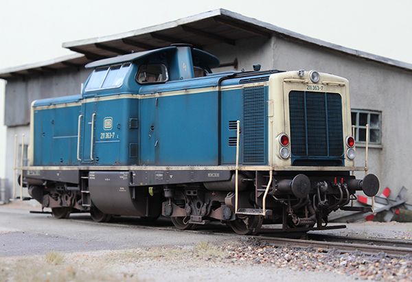 4052 KM1 - Patinierung E-Lok Spur 1 - Spur 1