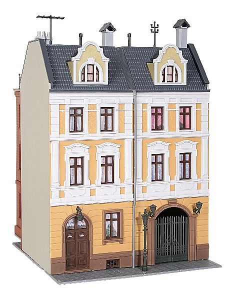 38389 Kibri - H0 Stadthaus mit Fabrikanbau - Spur H0