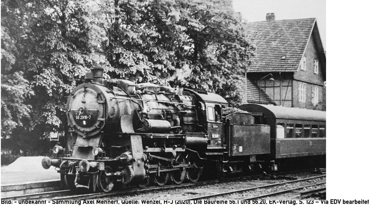 2. Serie, Dreidomige Version, Glocke vor Schlot, An Führerhaus Schild „56 2916“ montiert, Kontrollziffer „-7“ aufgemalt , Gewölbte Rauchkammertür 2 x DRG Lampe, Bauzustand 1970/71, 1'D h2